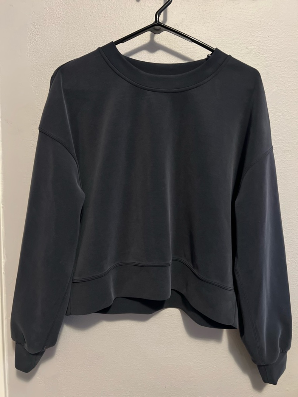 Lululemon Women’s Softstream Perfectly Oversized Cropped Crew Black